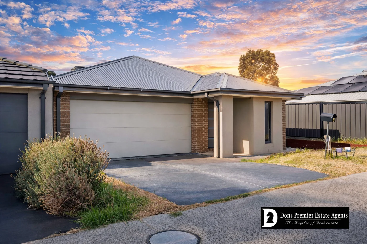 4 Salim Wy, Clyde North VIC 3978