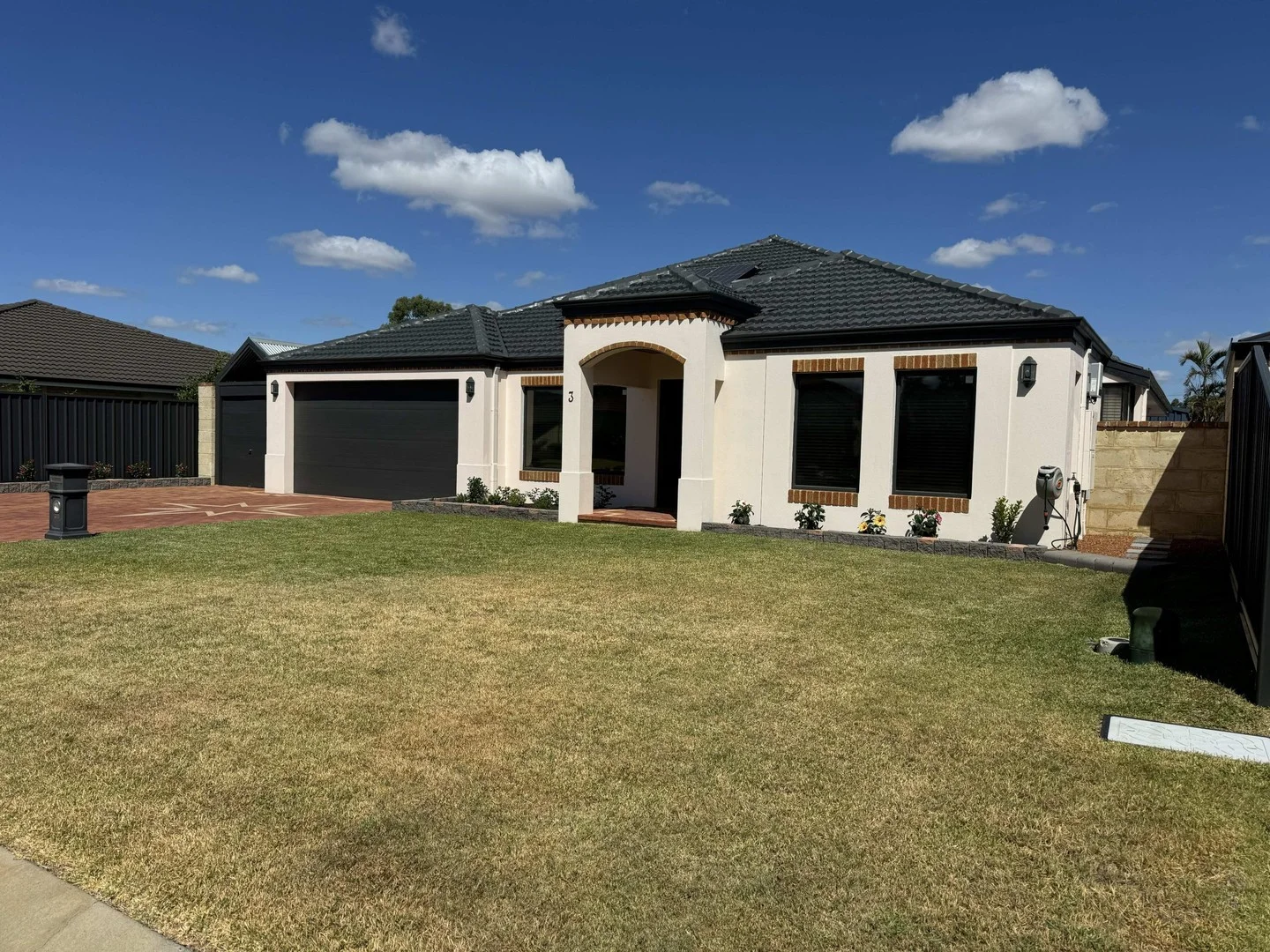 3 Koolinda Close, South Lake WA 6164