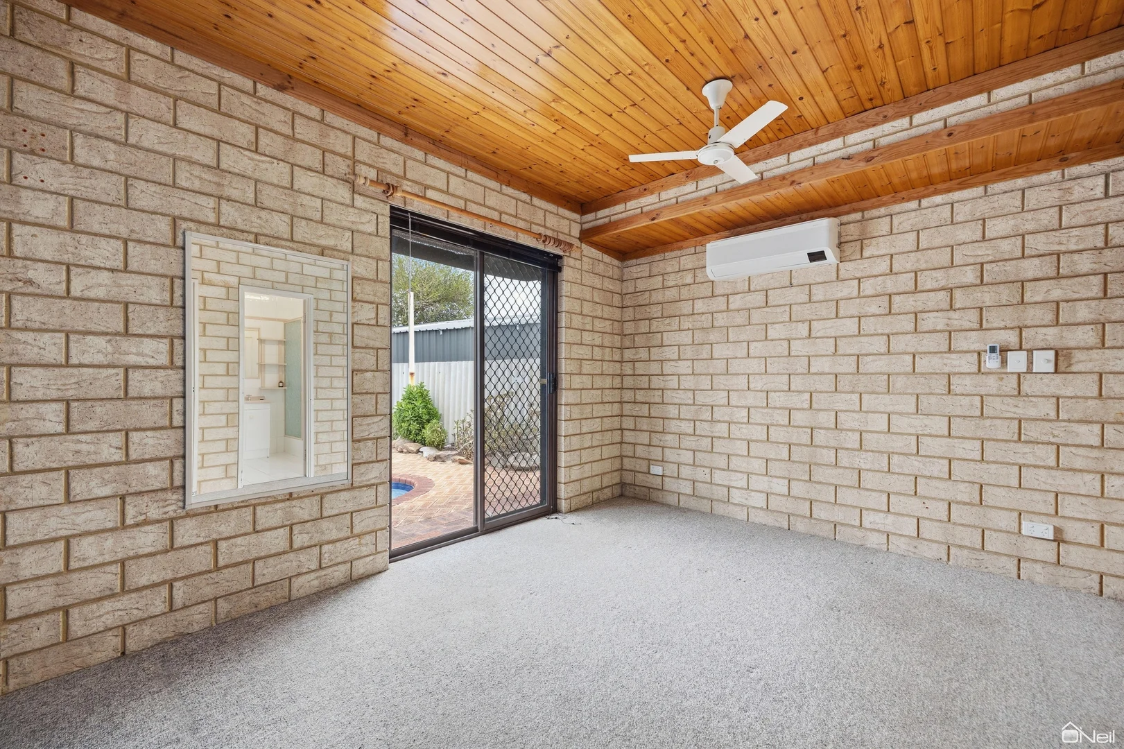 Additional image 11 of 4 Heron Court, Camillo WA 6111