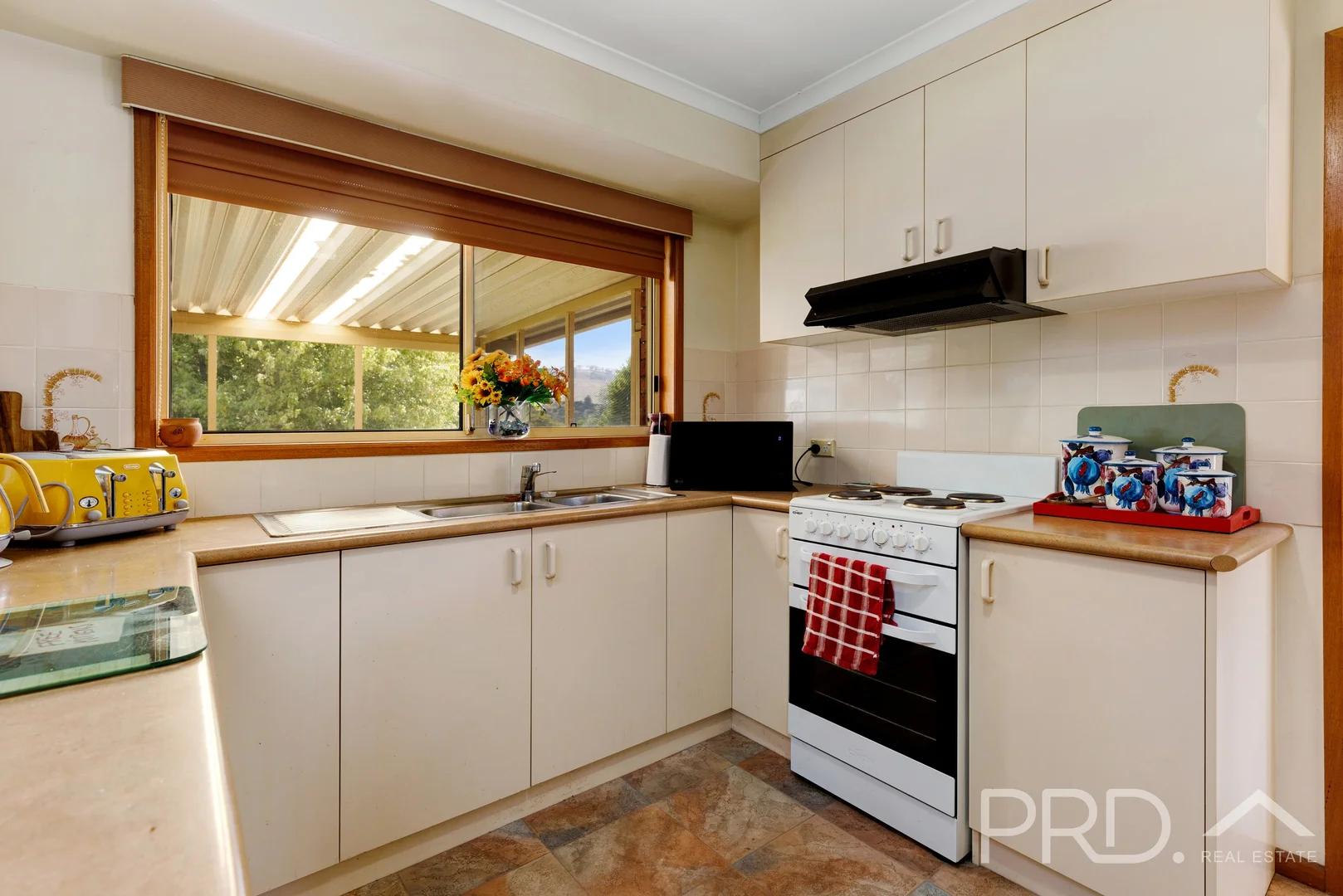 Additional image 3 of 98 Lynch Street, Adelong NSW 2729