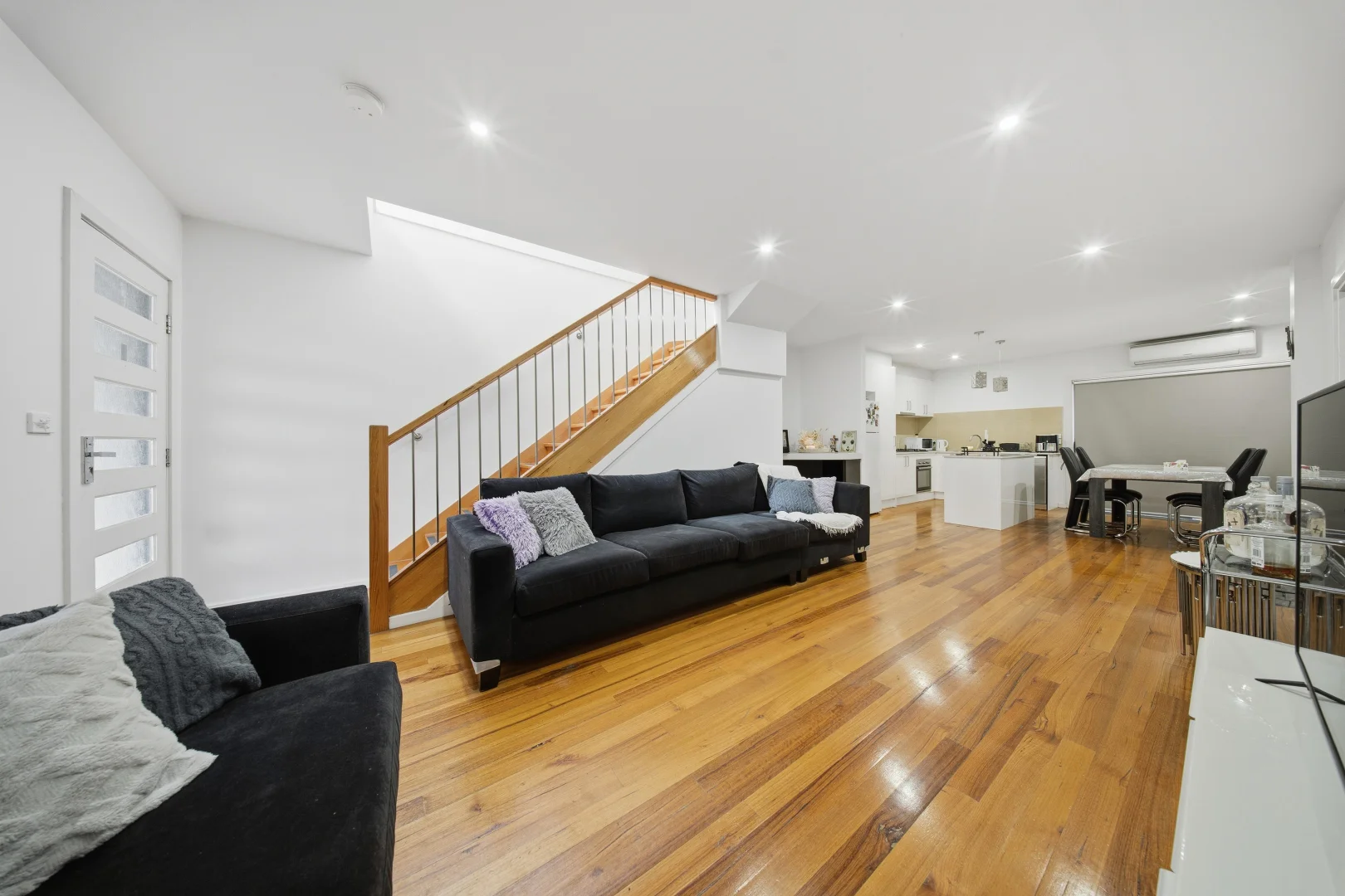 Additional image 2 of 1/15 Wattleglen Street, Craigieburn VIC 3064