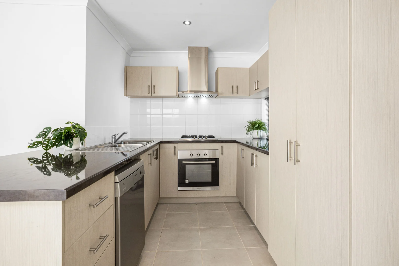 Additional image 6 of 8/1 Humboldt Entrance, Aubin Grove WA 6164