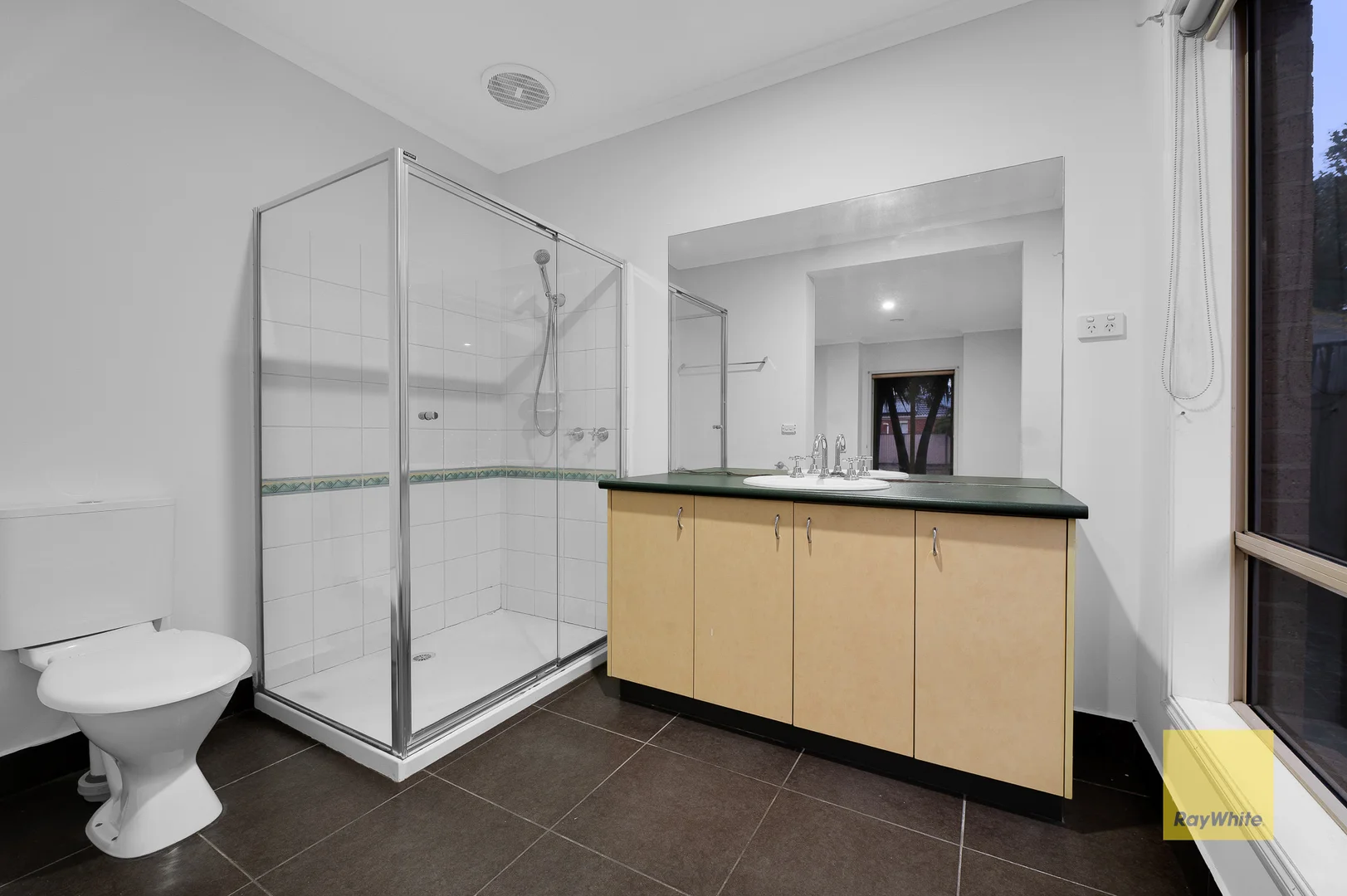 Additional image 5 of 207 Thames Boulevard, Tarneit VIC 3029