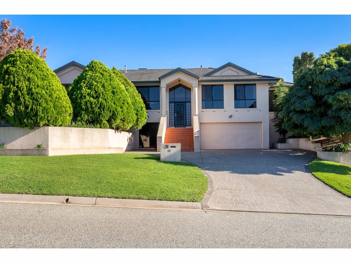 16 Janette Court, Lavington NSW 2641