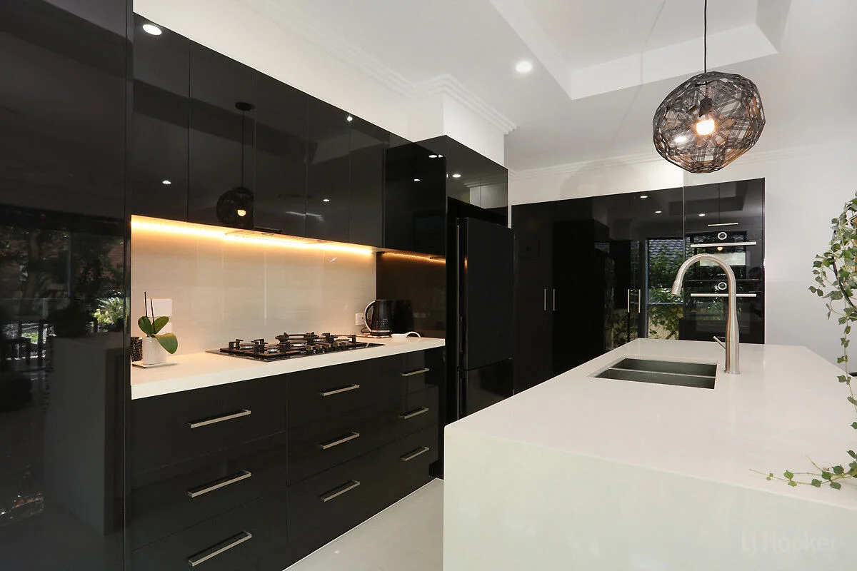 Additional image 7 of 2/49 Milton Avenue, Paradise Point QLD 4216