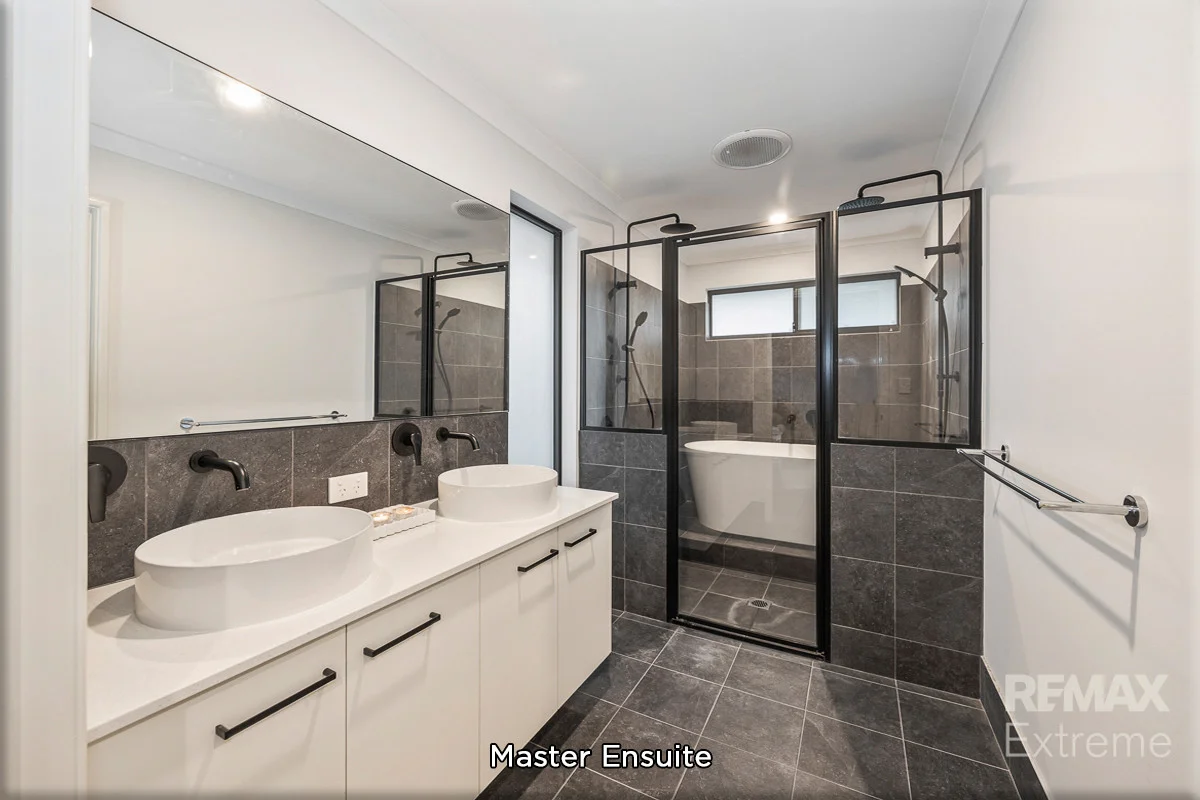 Additional image 12 of 22 Venetian Road, Eglinton WA 6034