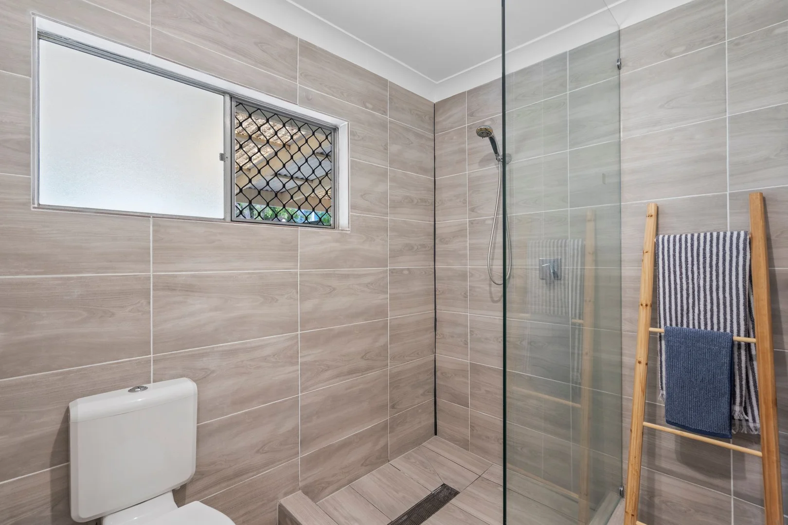 Additional image 14 of 18 Skyline Drive, Kingston QLD 4114