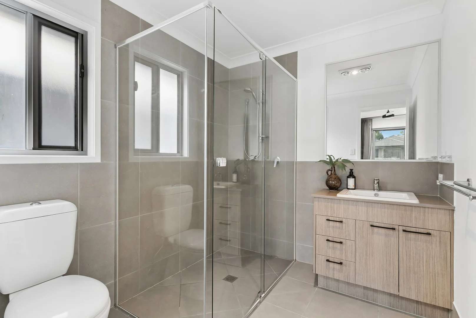 Additional image 10 of 36 Lincoln Crescent, Upper Kedron QLD 4055