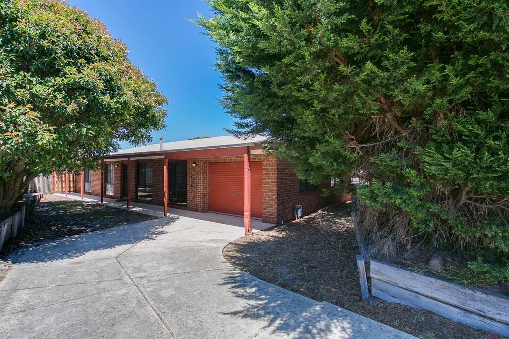 23 Dunstone Drive, Rosebud VIC 3939