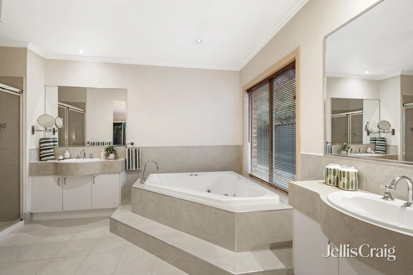 Additional image 7 of 5 Waterford Place, Greensborough VIC 3088