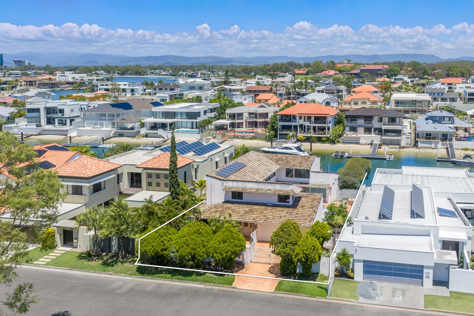 Additional image 3 of 12 Viking Court, Paradise Waters QLD 4217