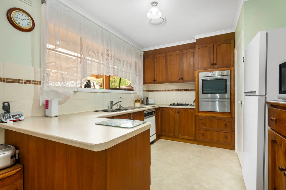 Additional image 4 of 18 Strathire Gardens, Hamlyn Heights VIC 3215