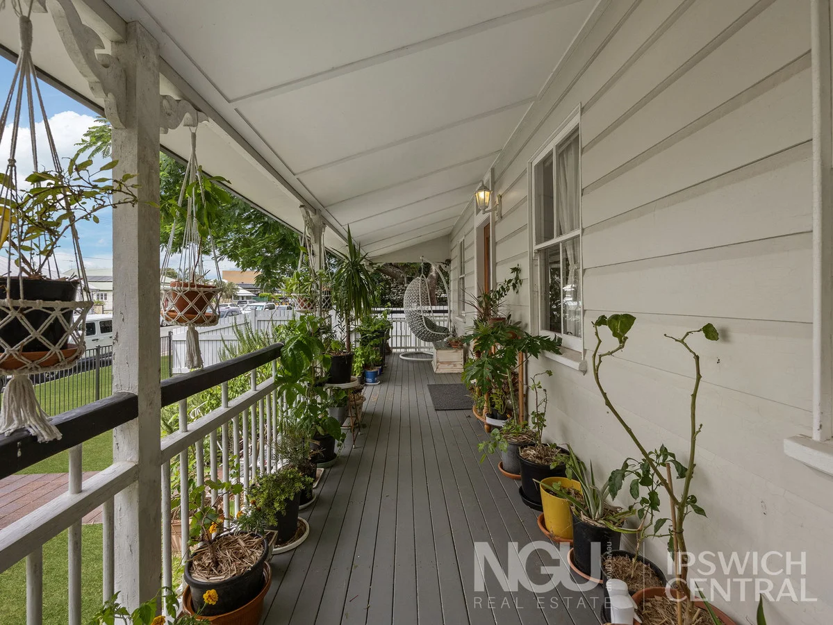 Additional image 14 of 1 & 2 / 25 Teape Street, Silkstone QLD 4304