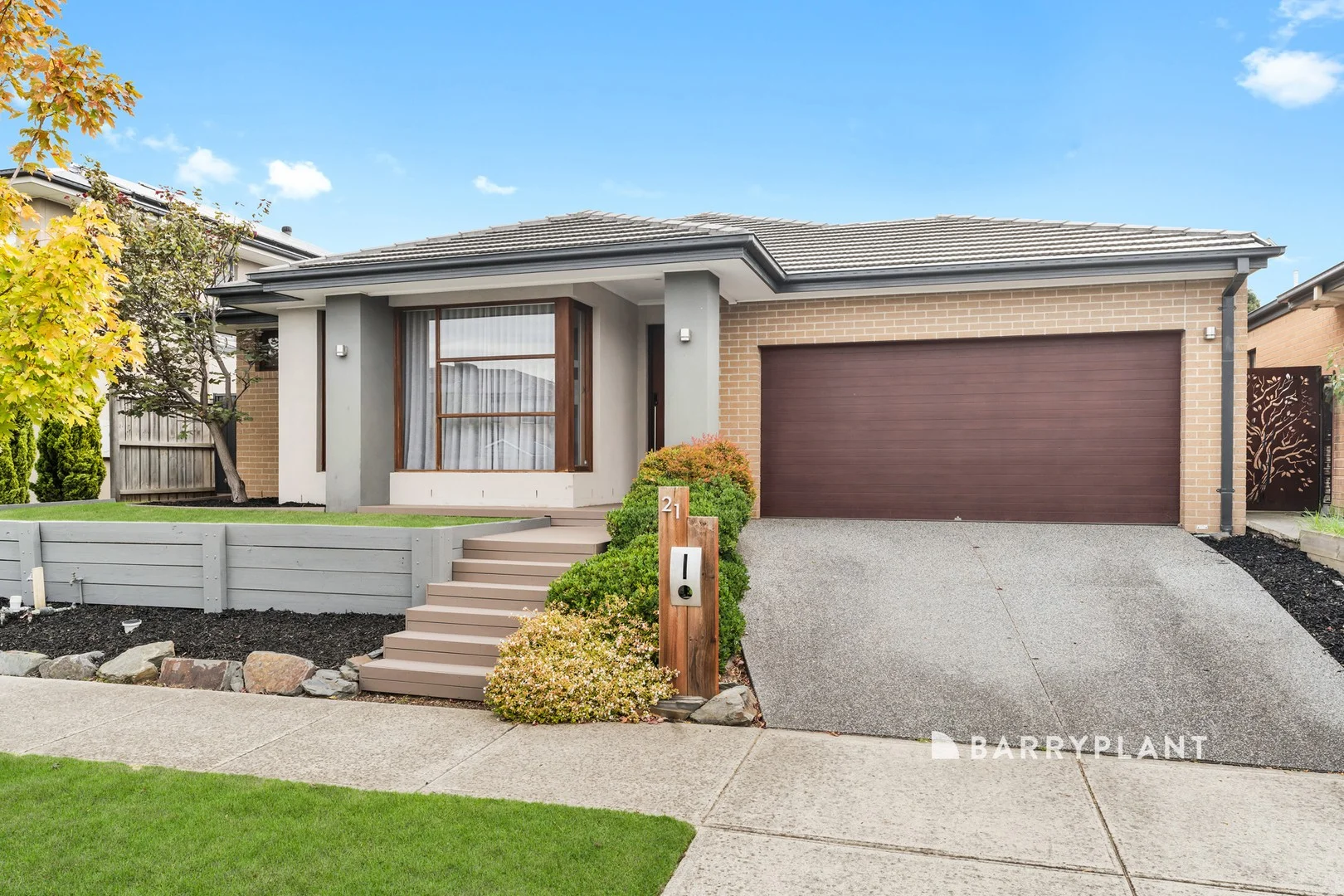 21 Strettle Crescent, Cranbourne North VIC 3977