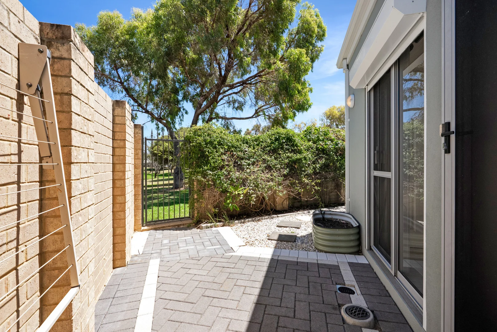 Additional image 15 of 1/30 Buttermere Approach, Waikiki WA 6169