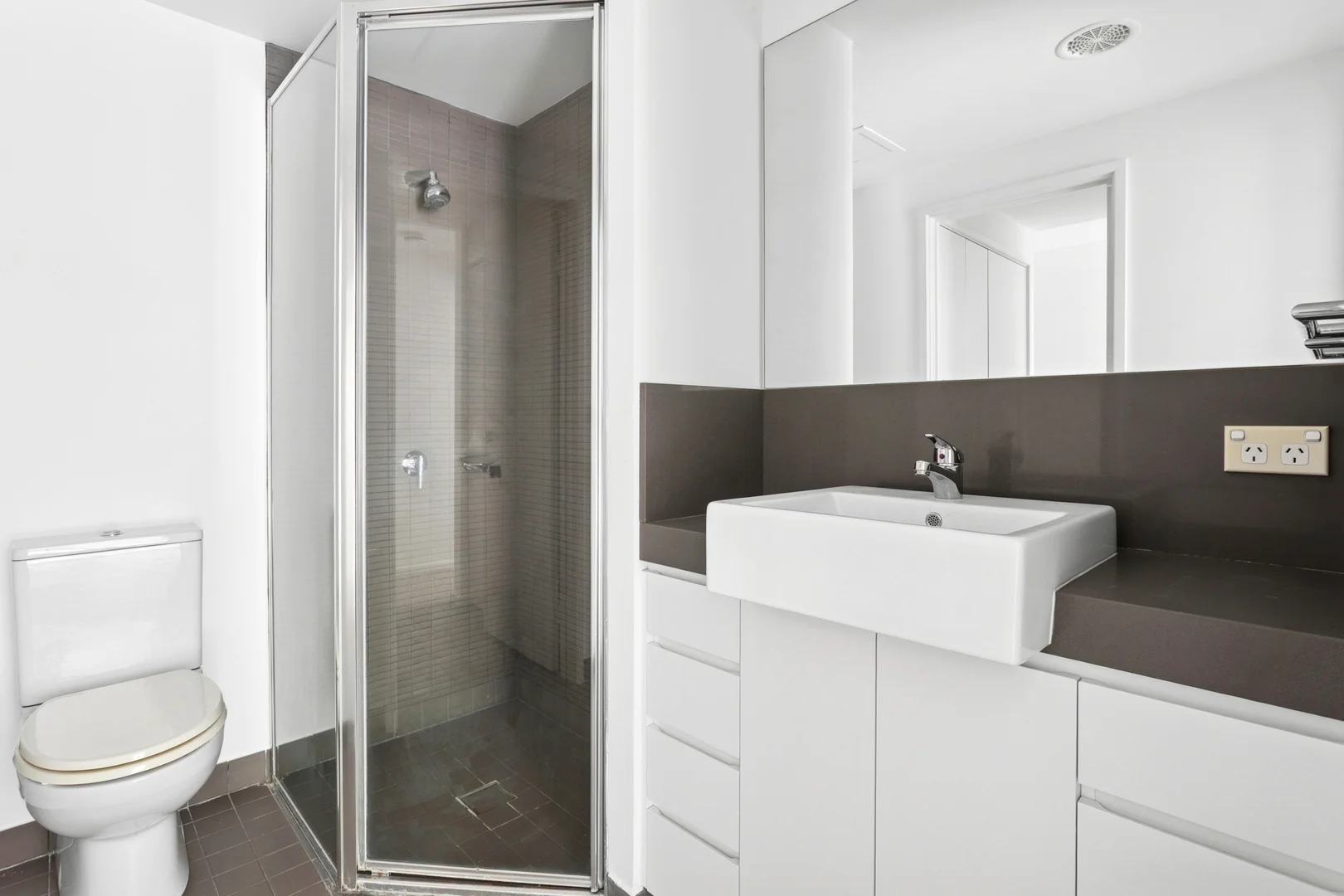 Additional image 7 of 17/34 Canberra Avenue, Forrest ACT 2603