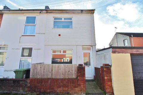 Newcomen Road, Stamshaw PO2