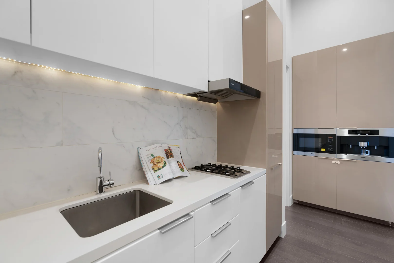 Additional image 7 of 4 Moreton Close, Kew VIC 3101