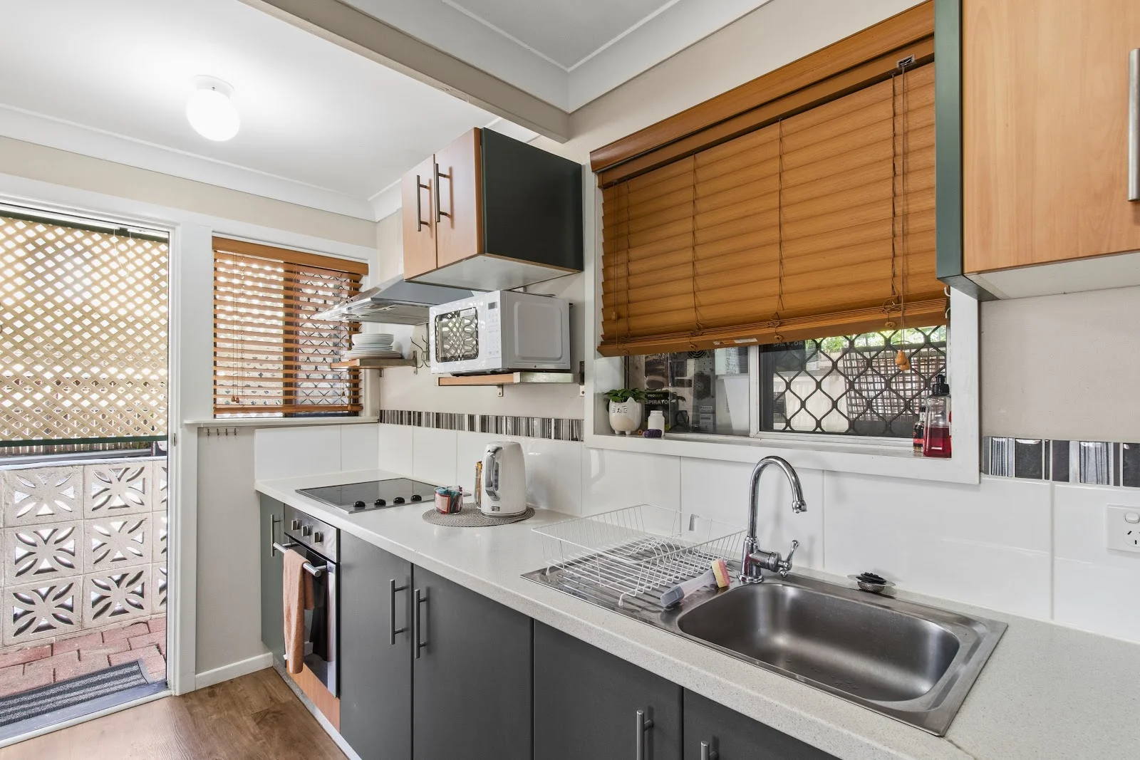 Additional image 16 of 41 Frank Street, Labrador QLD 4215