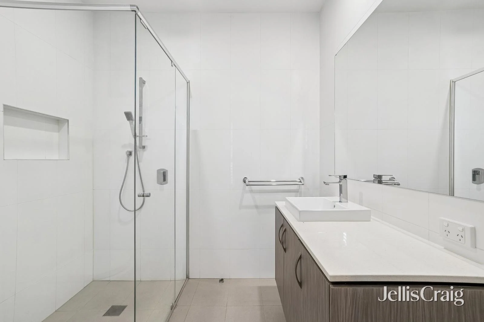 Additional image 7 of 2/3 Parrs Road, Croydon VIC 3136