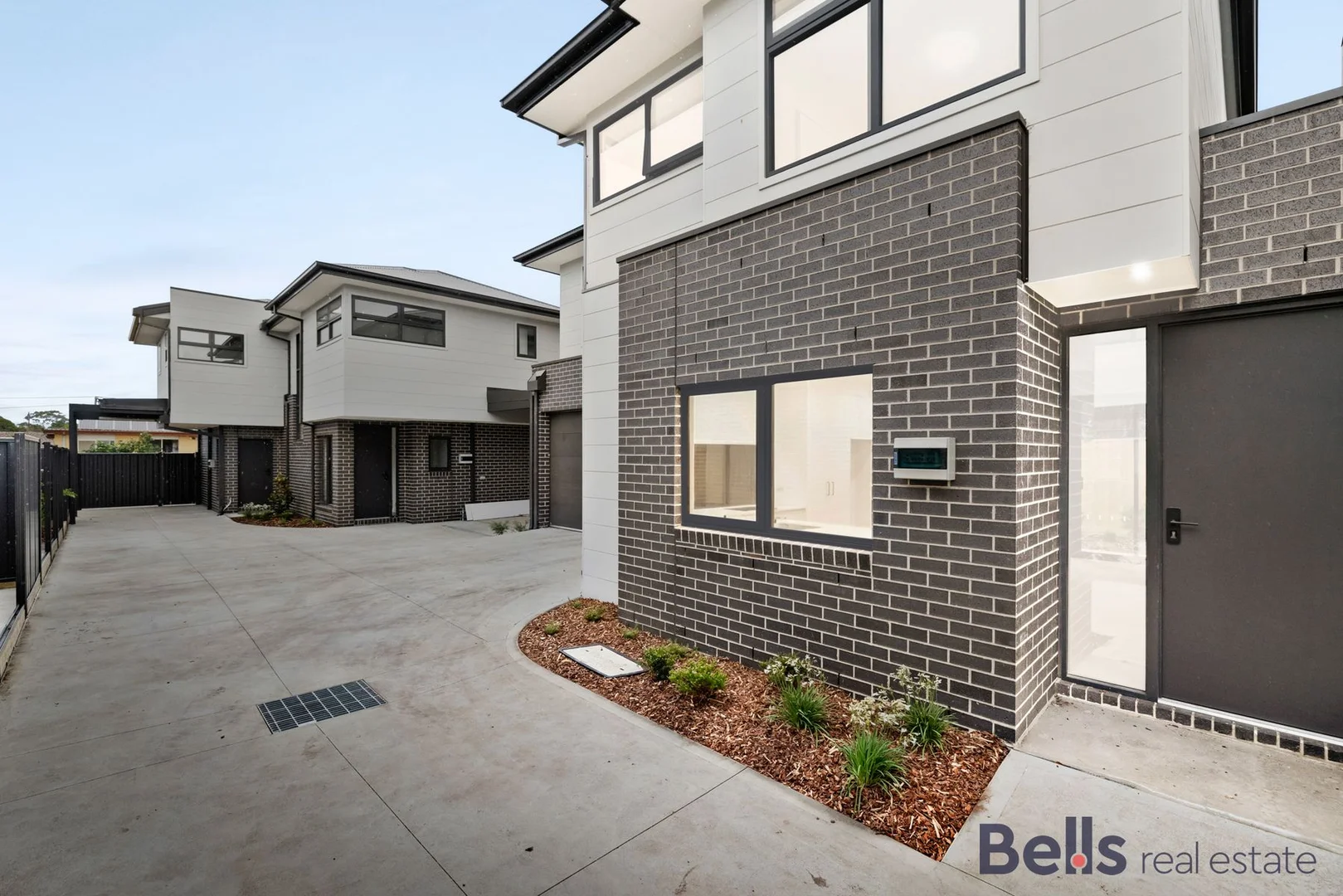 Additional image 4 of 1 & 4/33 Essex Street, Sunshine North VIC 3020