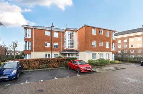 Canute Road, Ocean Village, Southampton, Hampshire SO14