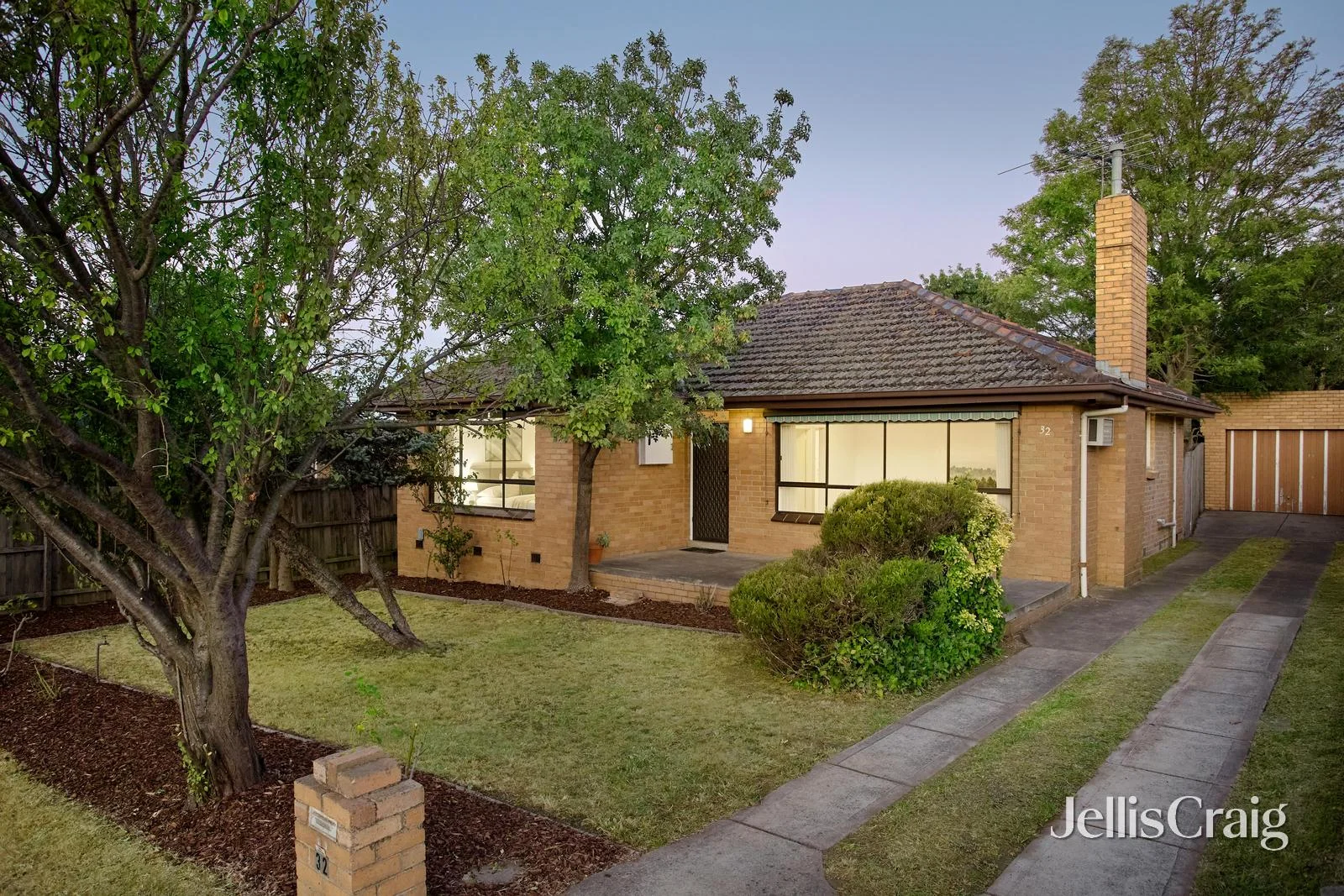 32 Macorna Street, Watsonia North VIC 3087