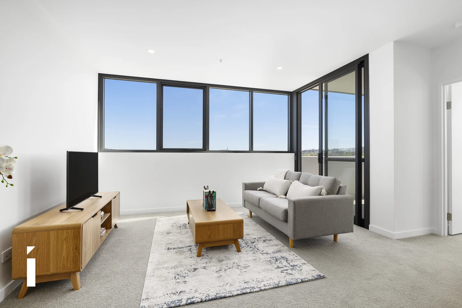 Additional image 4 of 603/104 Easty Street, Phillip ACT 2606