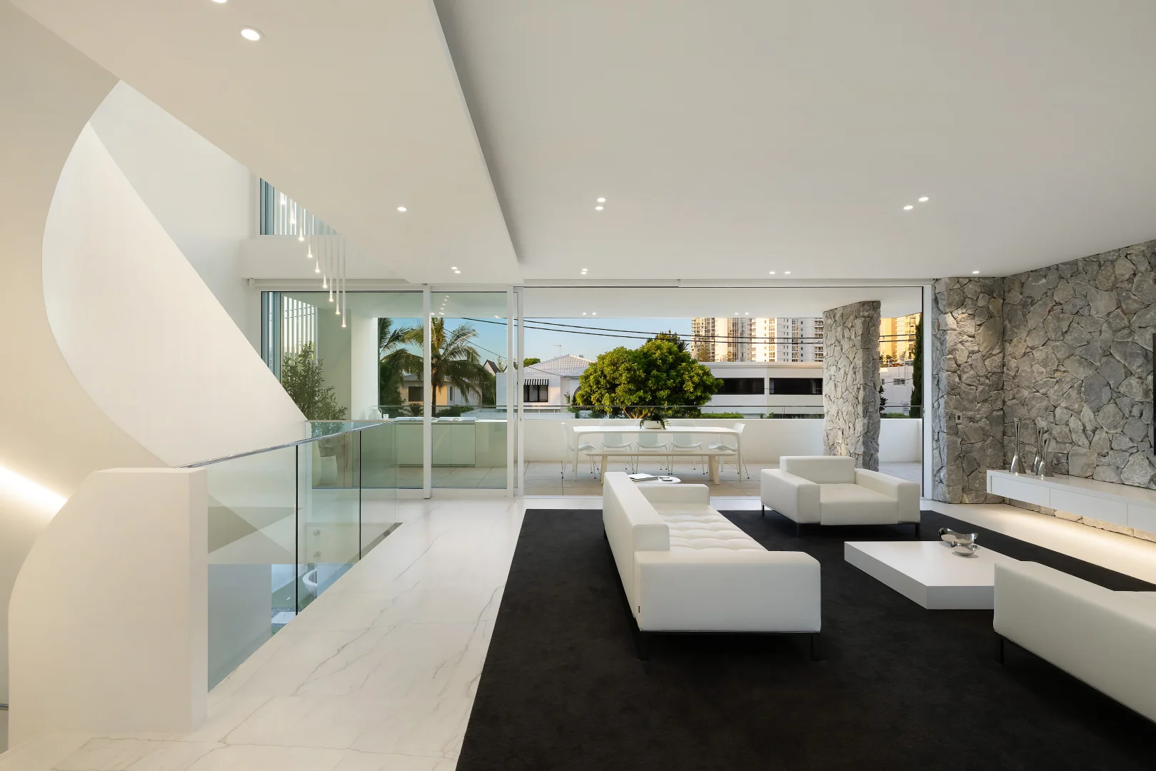 Additional image 4 of 46 Woodroffe Avenue, Main Beach QLD 4217