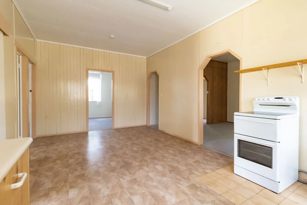 Additional image 4 of 37 Thallon Street, Crows Nest QLD 4355