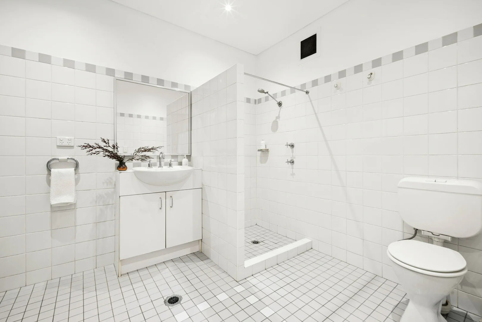 Additional image 14 of 201/1 Missenden Road, Camperdown NSW 2050