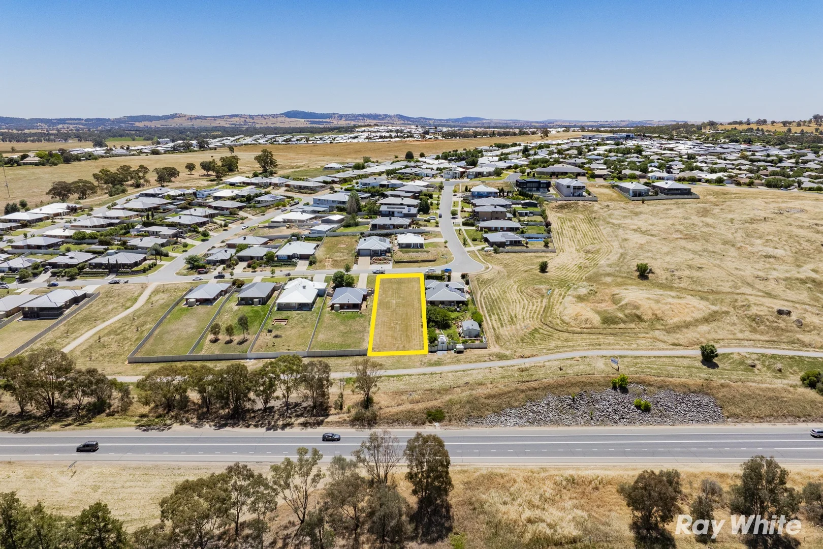 Additional image 5 of 3 Sunvale Crescent, Estella NSW 2650