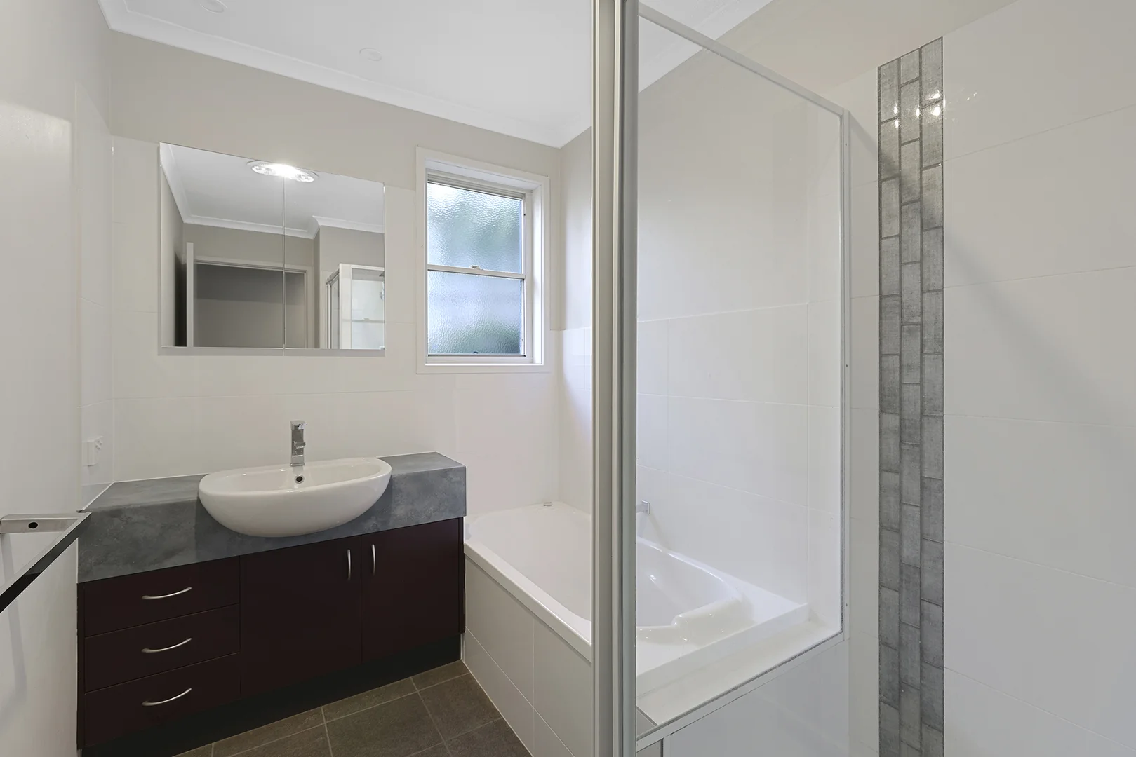 Additional image 9 of 2/3 Cameron Court, Drouin VIC 3818