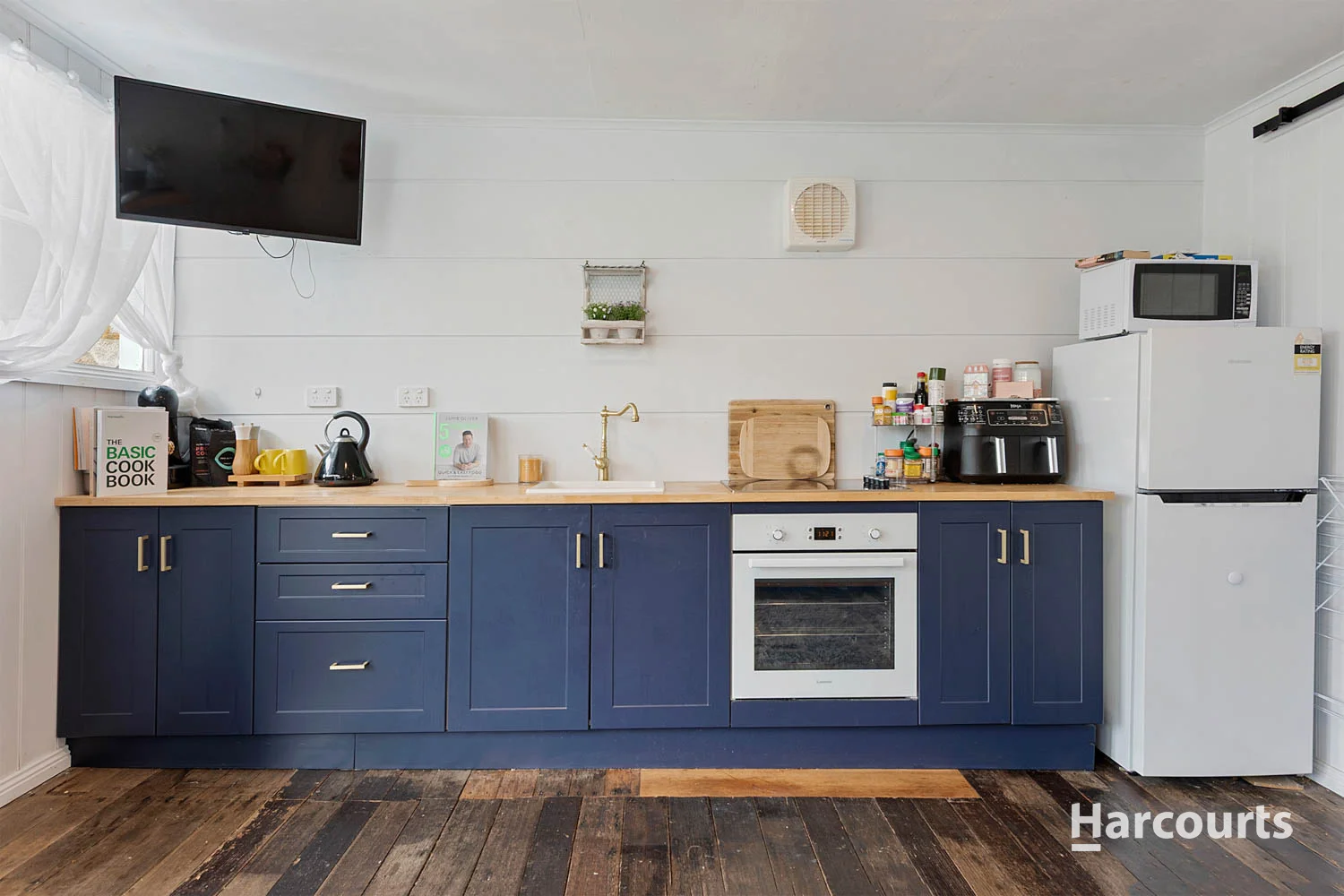 Additional image 2 of 70 Lettes Bay Road, Strahan TAS 7468