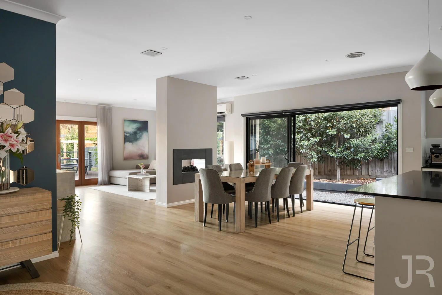 118 Earlsfield Drive, Berwick VIC 3806 photo 2