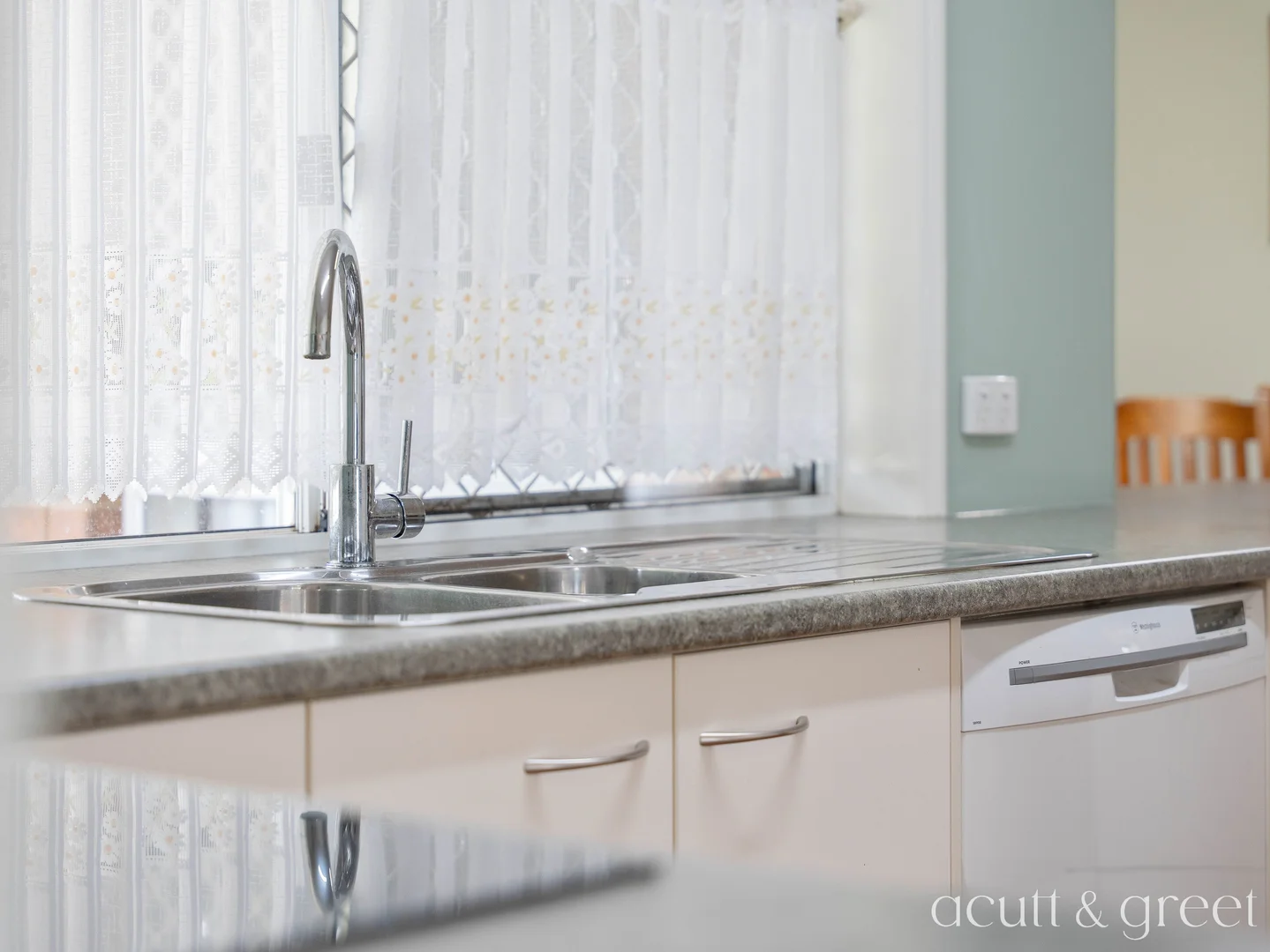 Additional image 9 of 7 Eucalyptus Place, Walloon QLD 4306