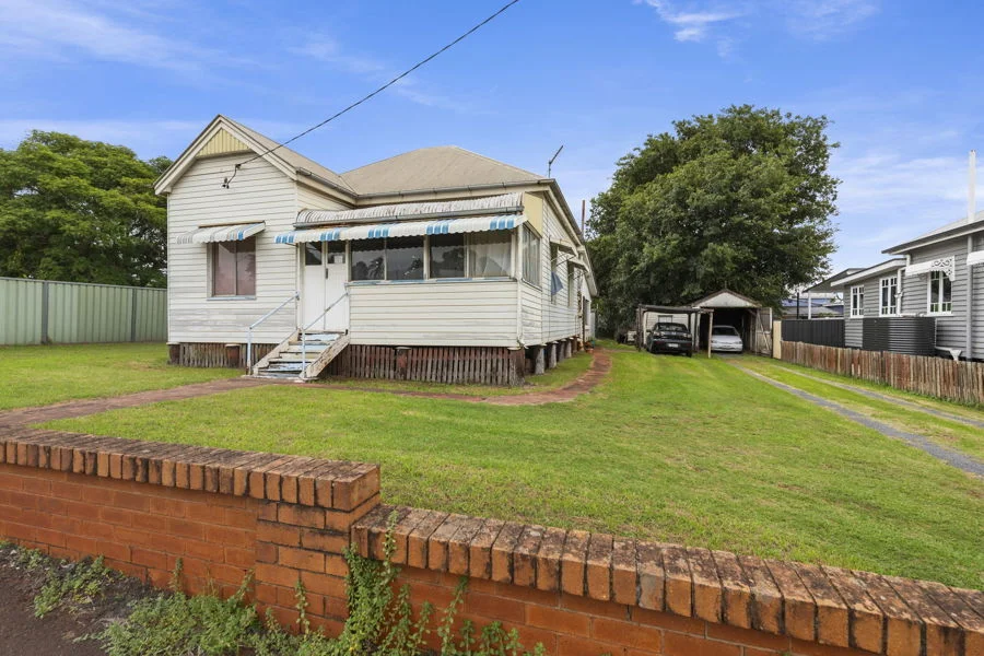51 West Street, Newtown QLD 4350