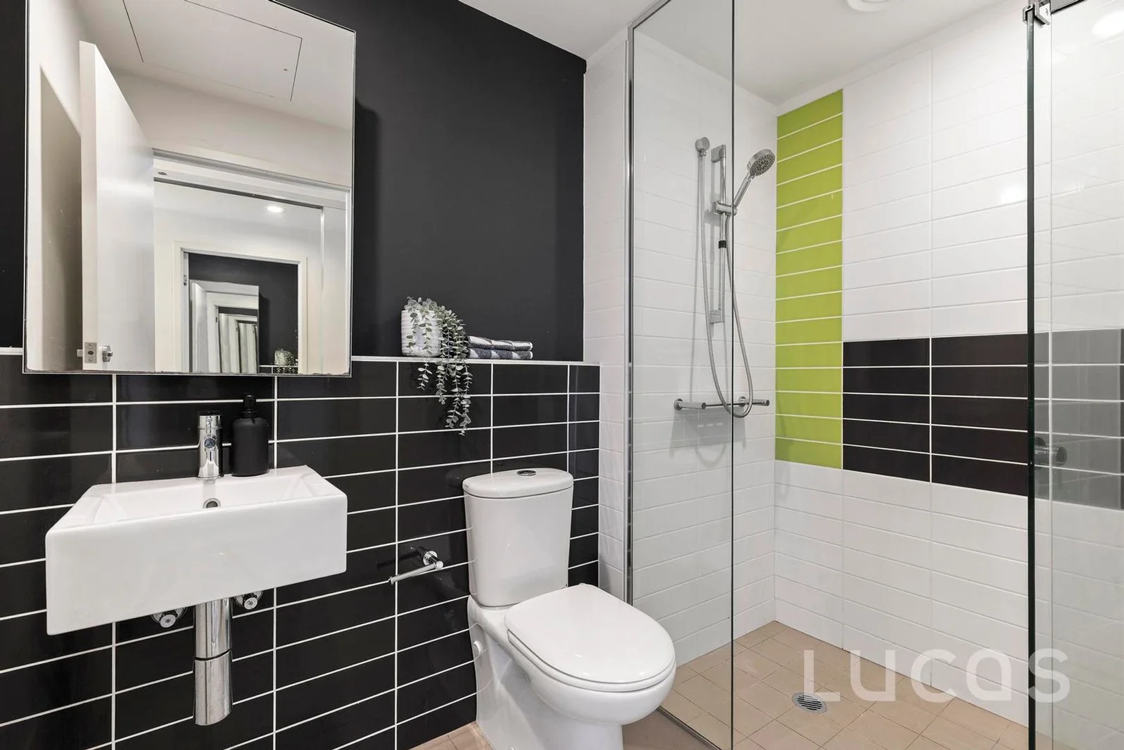 Additional image 8 of 601/815 Bourke Street, Docklands VIC 3008