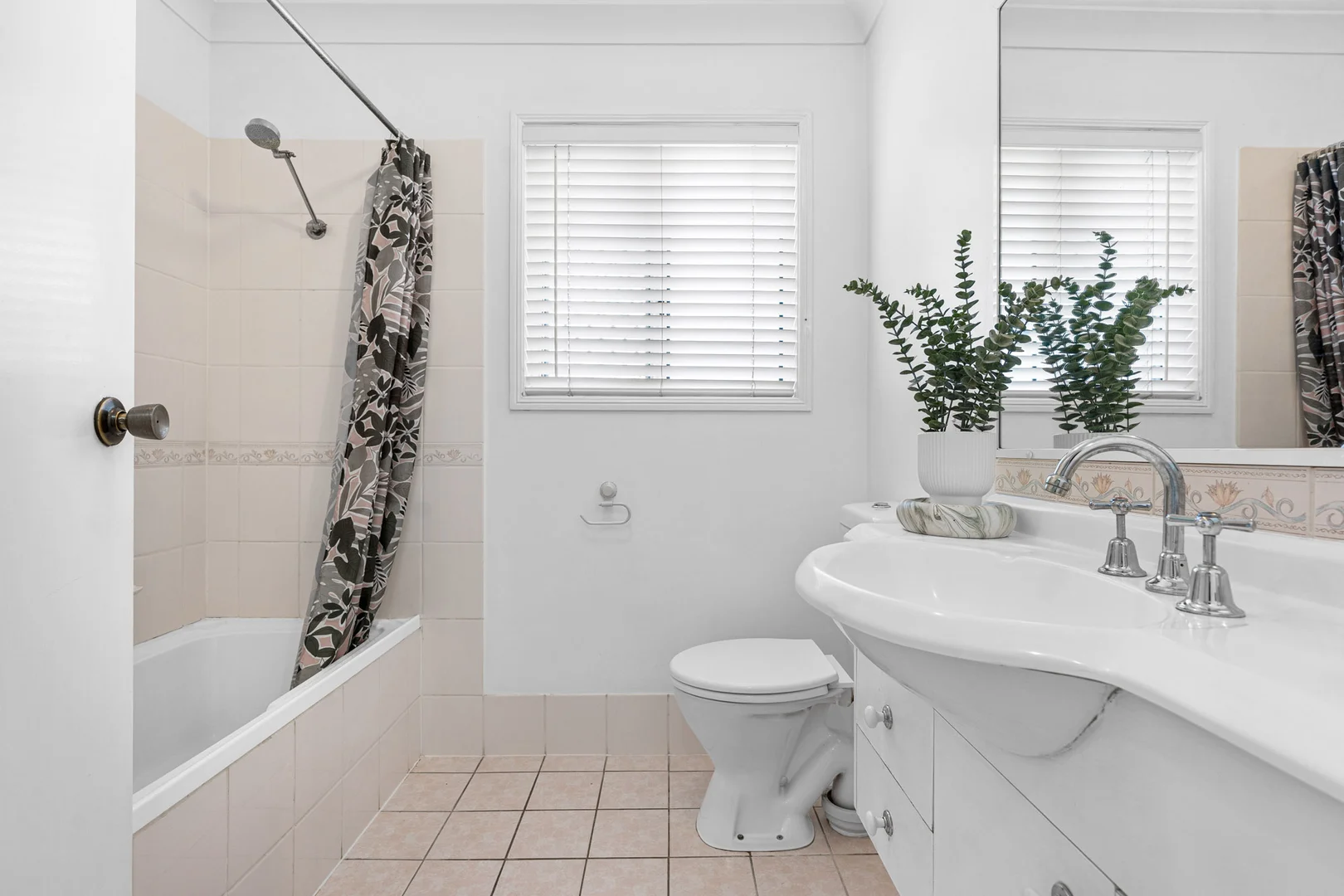 Additional image 10 of 3 Christina Place, Belmont QLD 4153