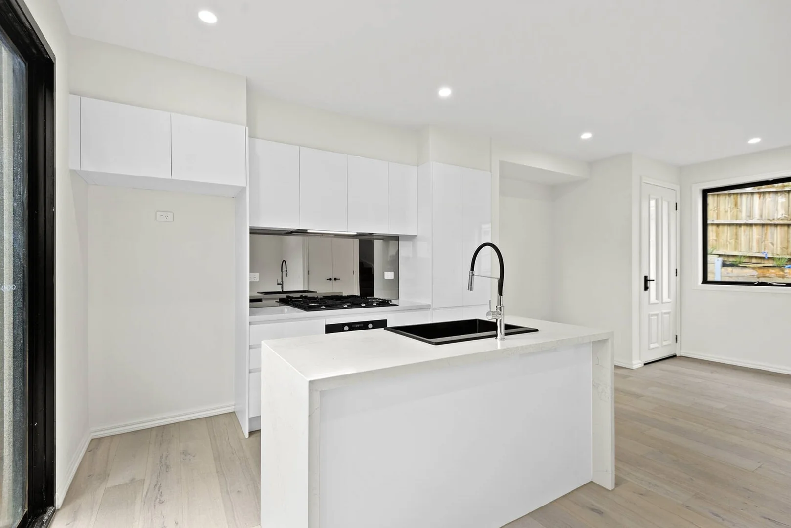 Additional image 4 of 2/24 Studley Street, Doncaster VIC 3108