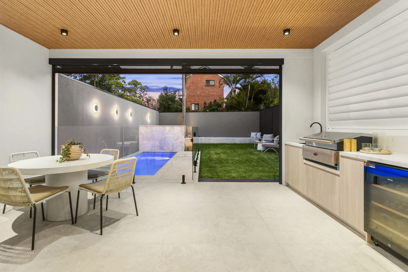 Additional image 2 of 4b Rocklea Crescent, Sylvania NSW 2224