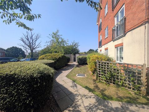 Bursledon Road, Southampton, Hampshire SO19