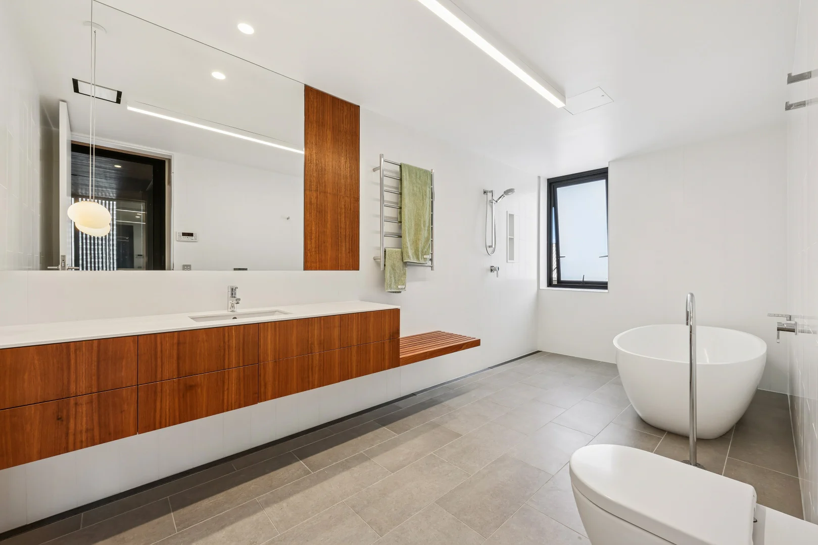 Additional image 15 of 4/3565 Main Beach Parade, Main Beach QLD 4217