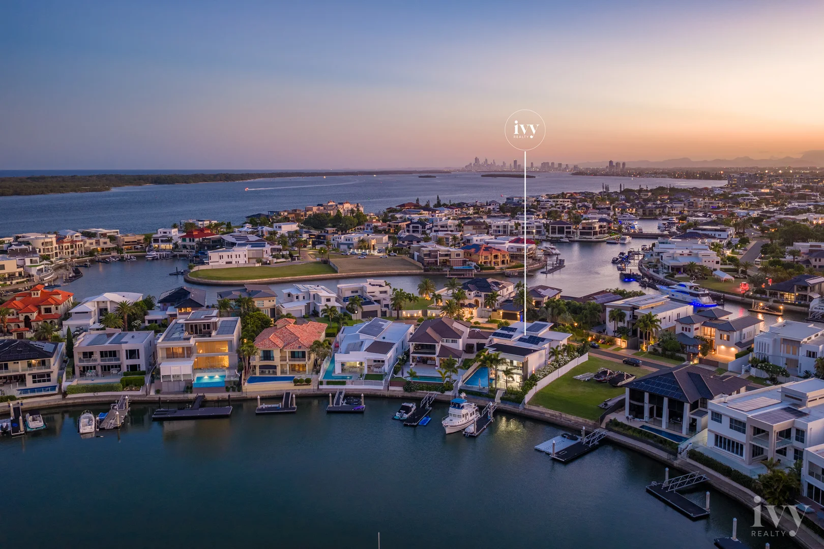 Additional image 32 of 49 Royal Albert Crescent, Sovereign Islands QLD 4216