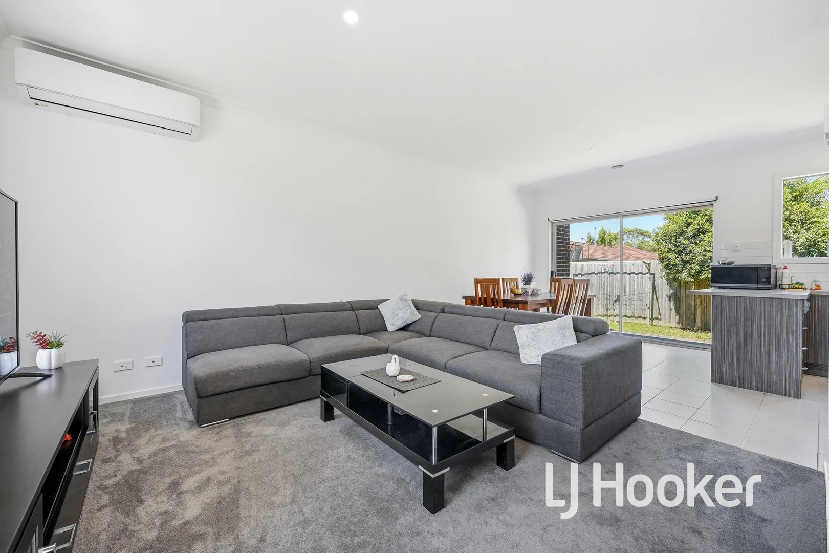 Additional image 2 of 2/1 Walnut Way, Pakenham VIC 3810