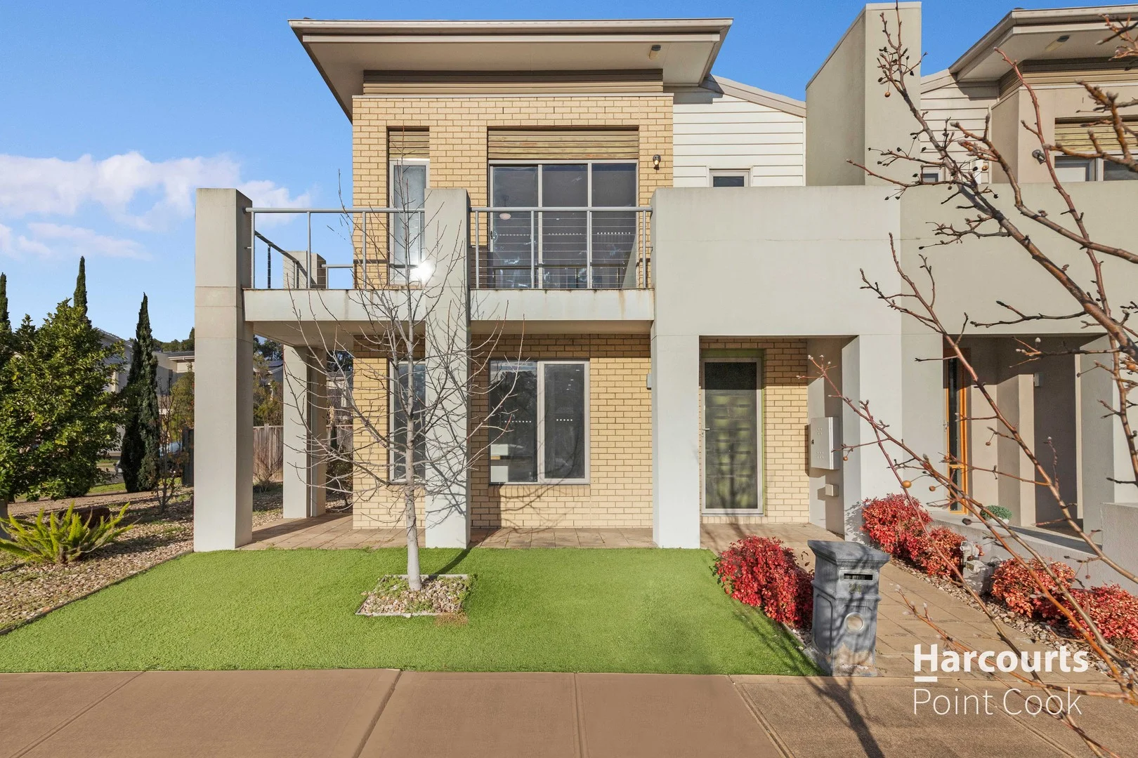 24 Broadbeach Circuit, Point Cook VIC 3030