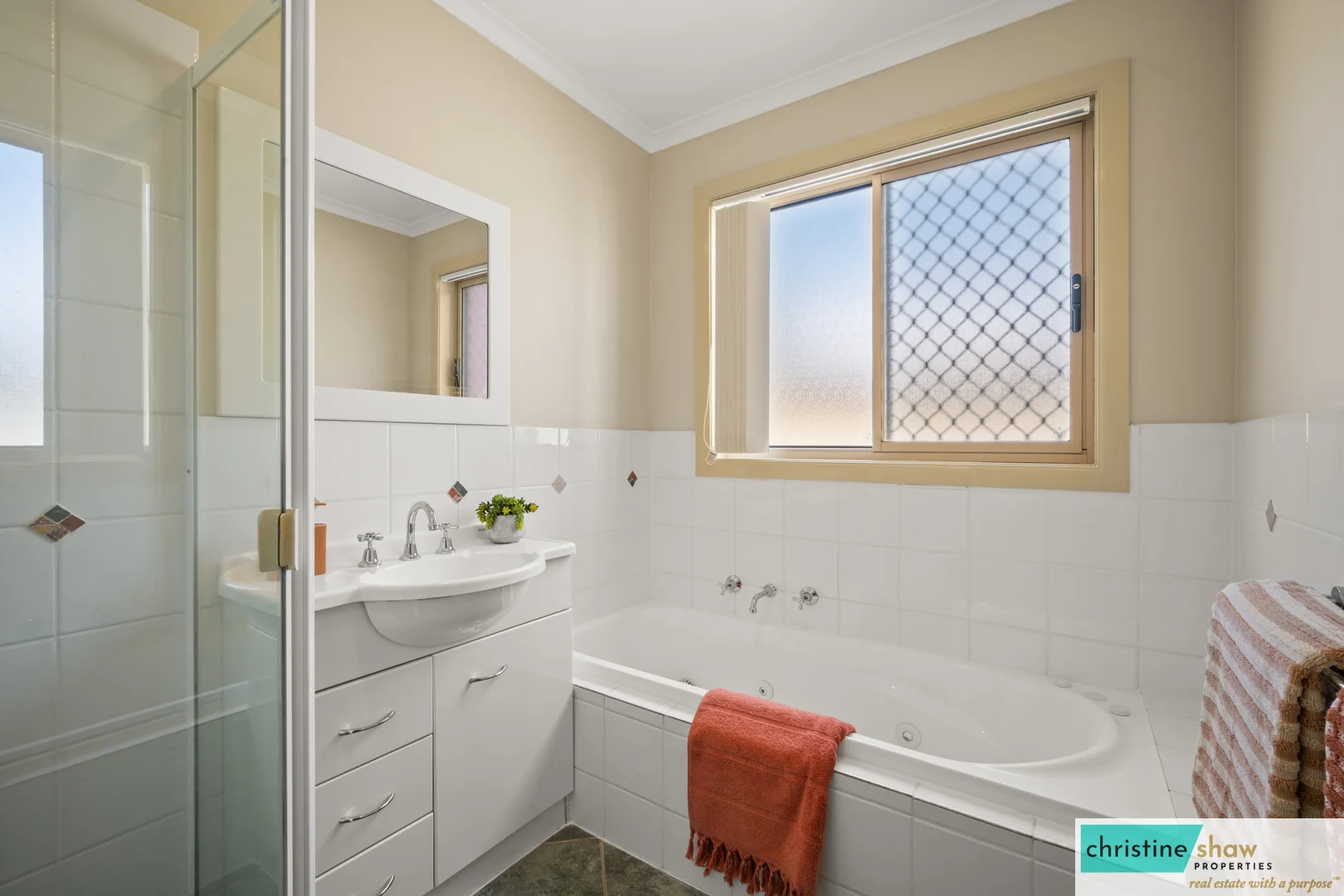 Additional image 20 of 3 Colverwell Crescent, Jerrabomberra NSW 2619