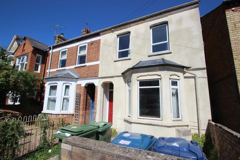 Essex Street, Cowley OX4