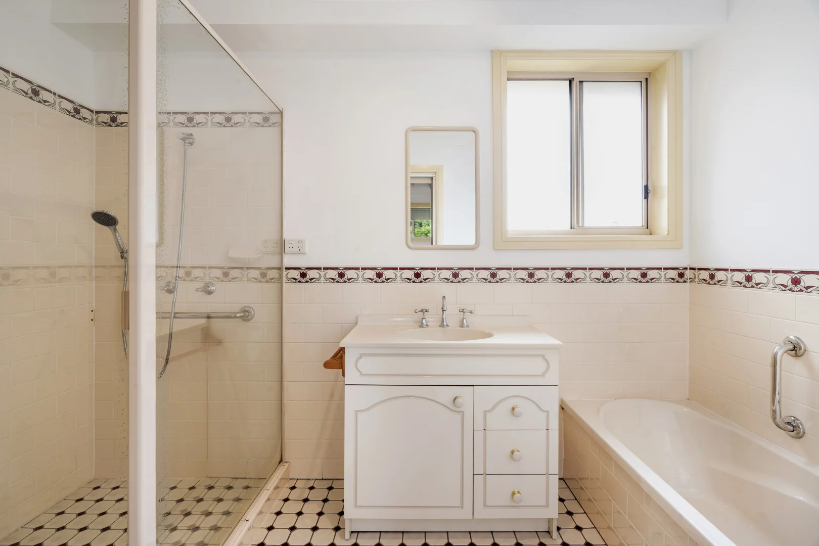 Additional image 8 of 9/8-14 Rixons Pass Road, Woonona NSW 2517