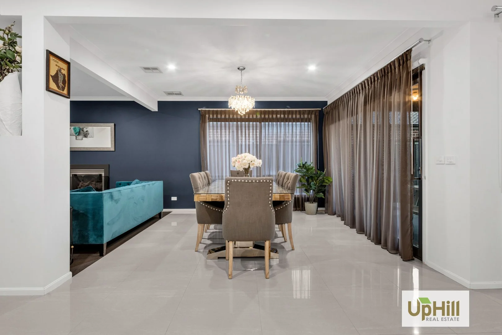 Additional image 2 of 27 Picnic Avenue, Clyde North VIC 3978